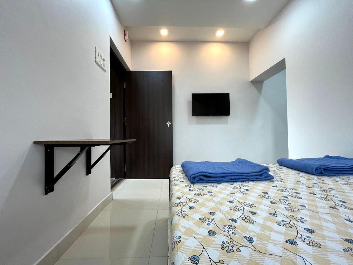 Gayatri Homestay Ratnāgiri Eksteriør billede
