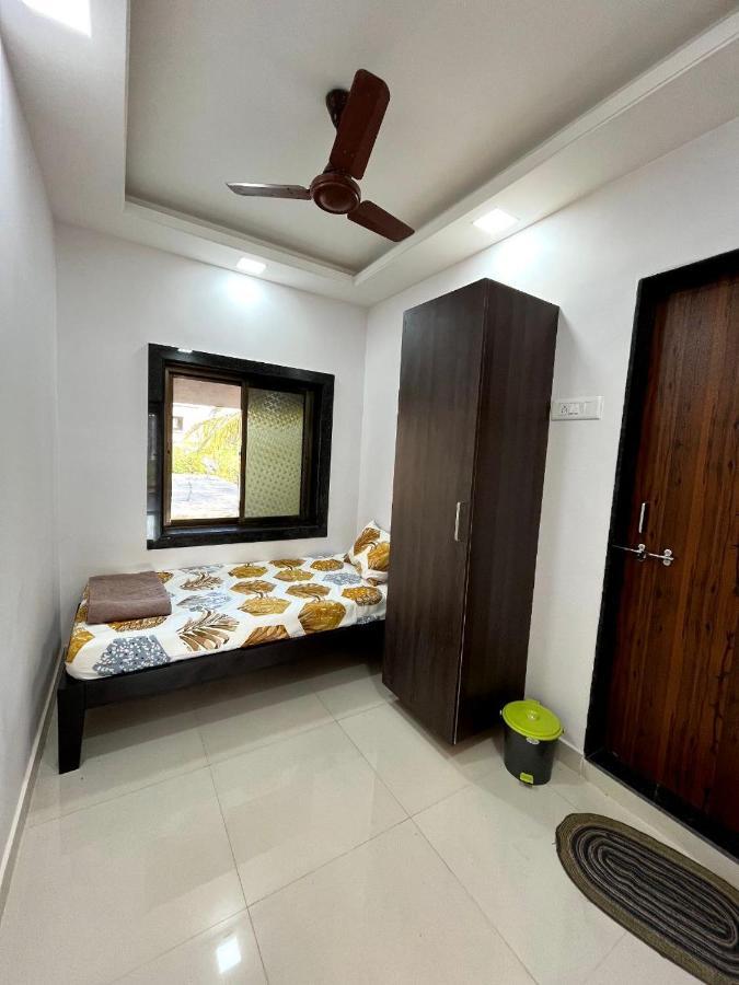 Gayatri Homestay Ratnāgiri Eksteriør billede