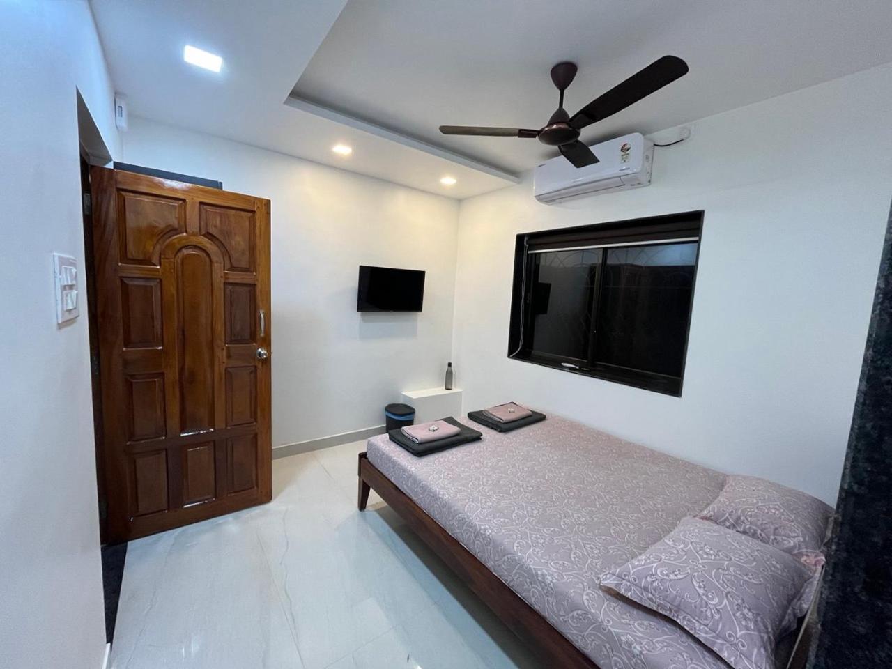 Gayatri Homestay Ratnāgiri Eksteriør billede