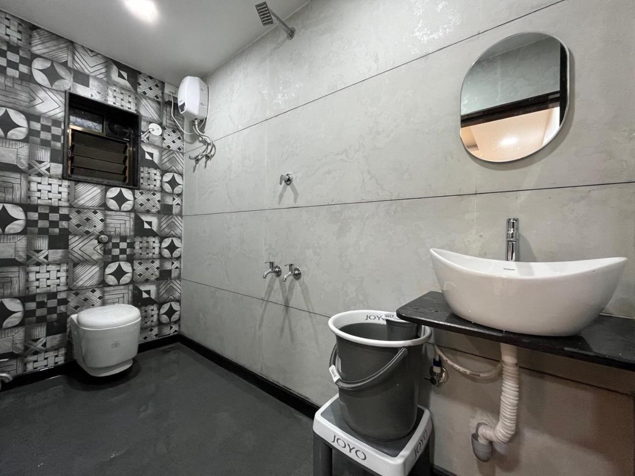 Gayatri Homestay Ratnāgiri Eksteriør billede