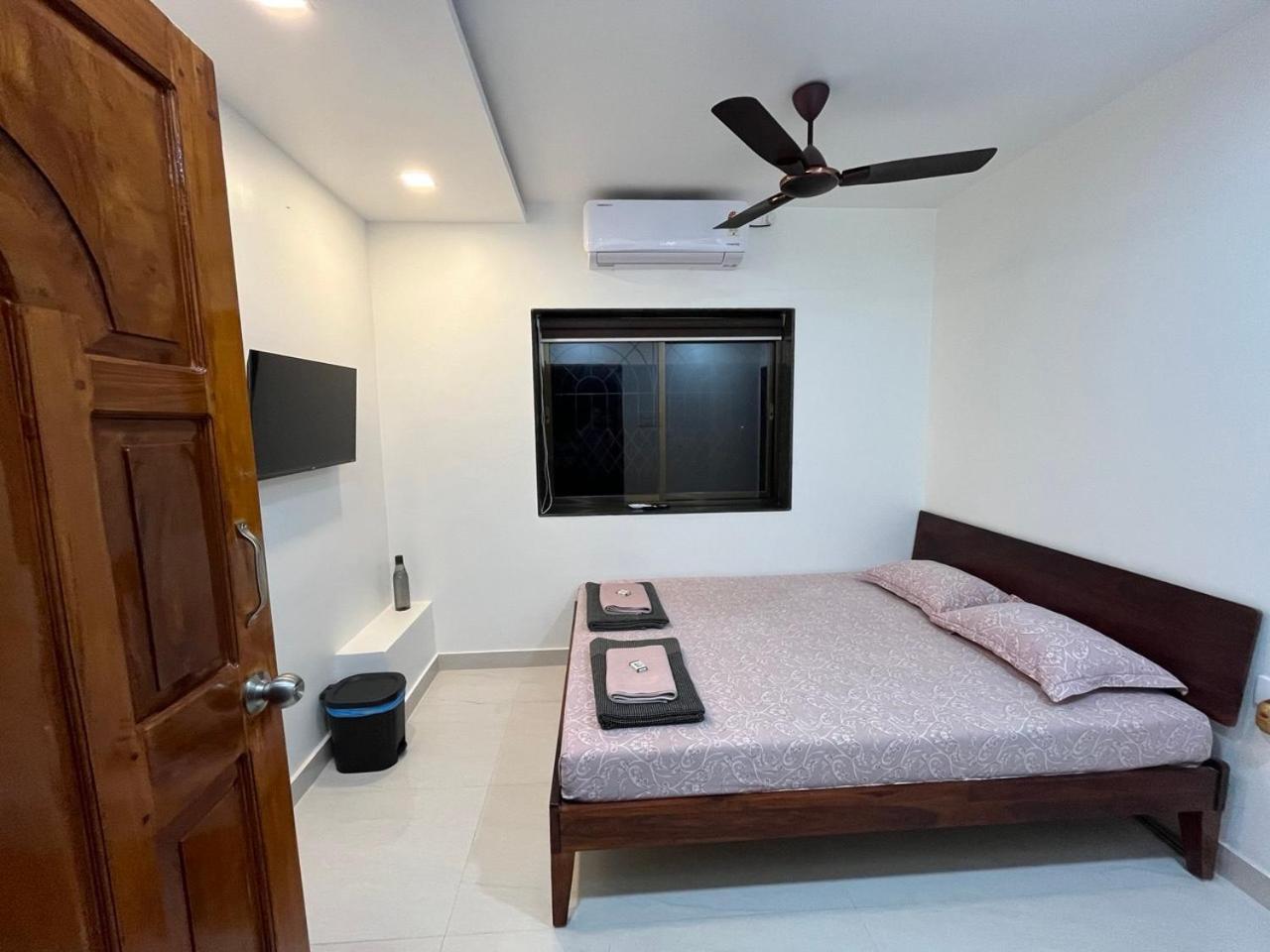 Gayatri Homestay Ratnāgiri Eksteriør billede